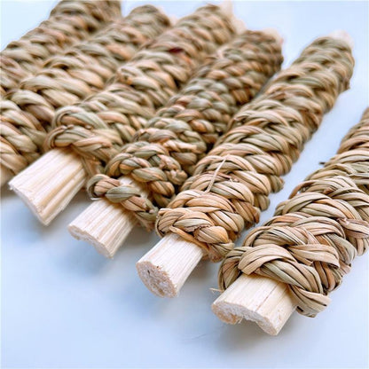 Bamboo Bliss Straw Molar Toy - Natural Water Grass And Sweet Bamboo Small Pet Grinding Toy