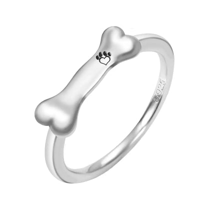 Fashionable Simple Rings for Men and Women